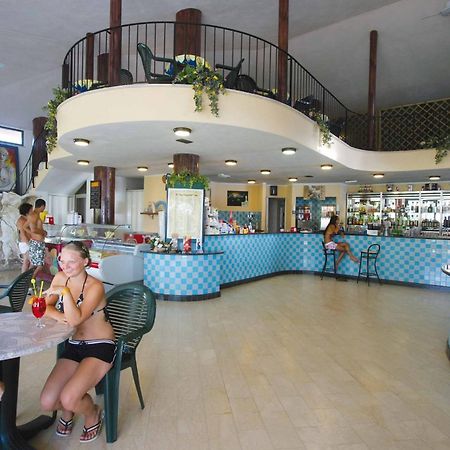 Villaggio Torre Ruffa Robinson Capo Vaticano Bagian luar foto
